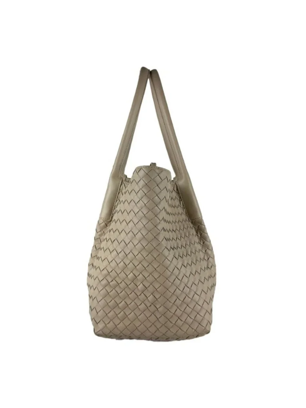 Bottega Veneta item status